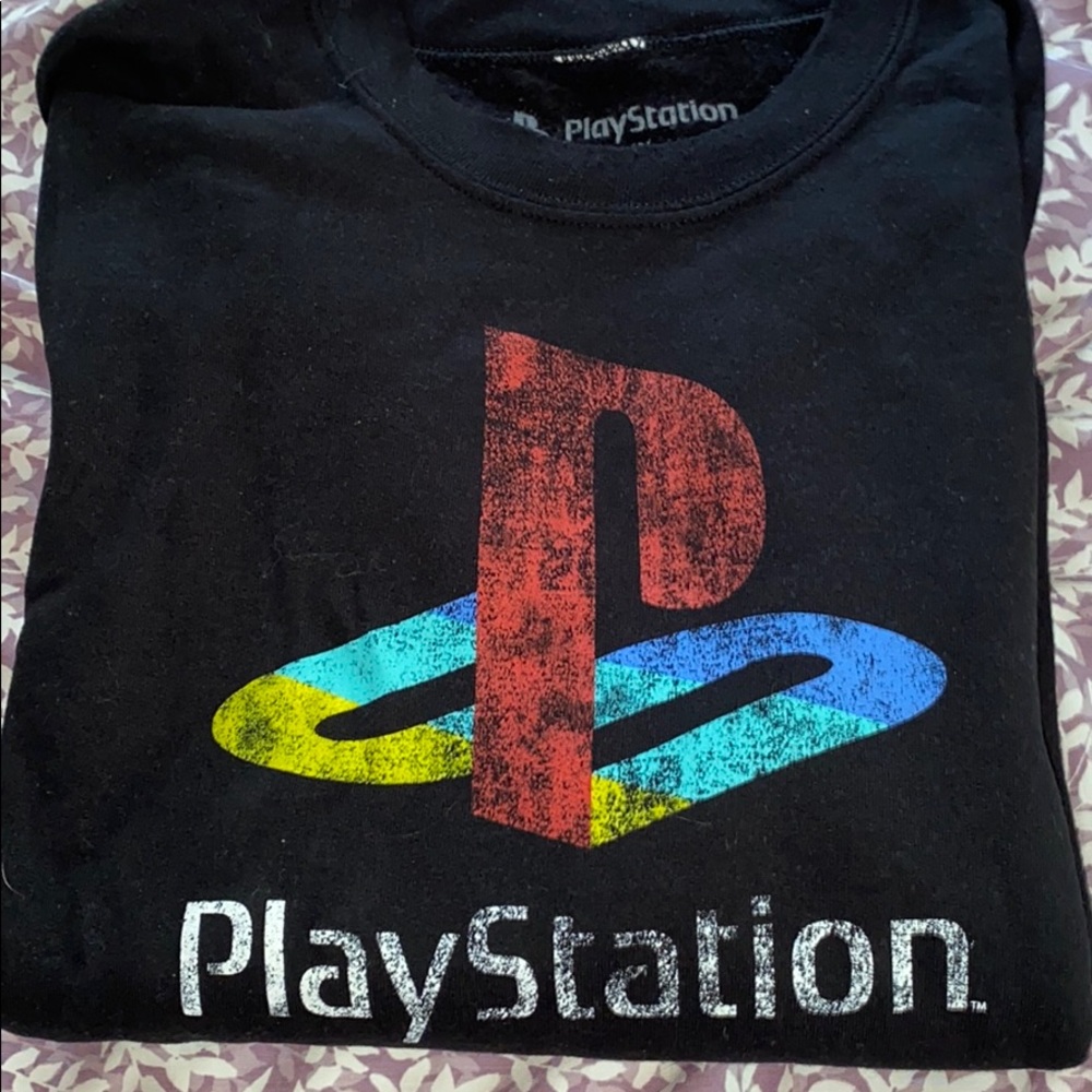 Play station crew neck